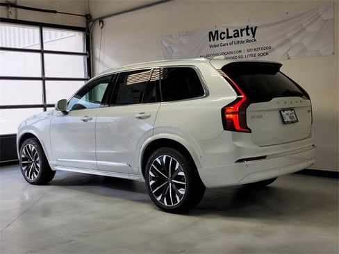New 2026 Volvo XC90 B6 Ultra w/ Protection Package image 3
