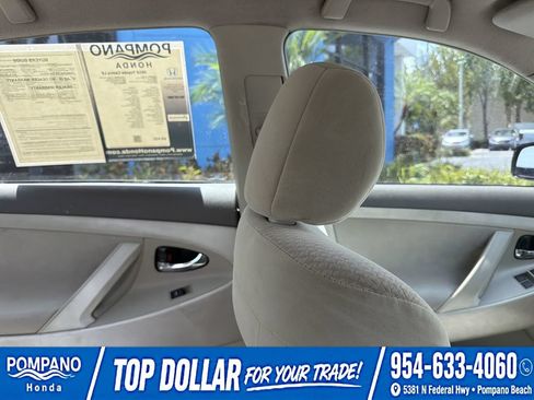 Used 2010 Toyota Camry FWD image 16