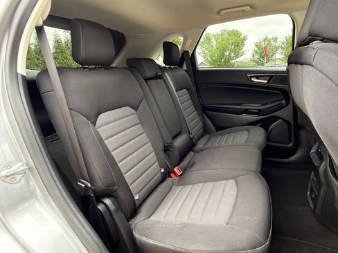 Used 2022 Ford Edge SE AWD/4WD image 19