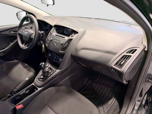 Used 2015 Ford Focus S image 23