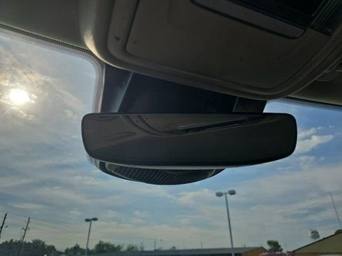 Used 2022 RAM 1500 Laramie image 38