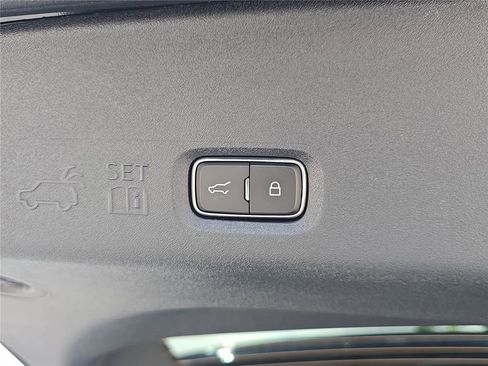 New 2026 Lincoln Navigator L Reserve AWD/4WD image 10