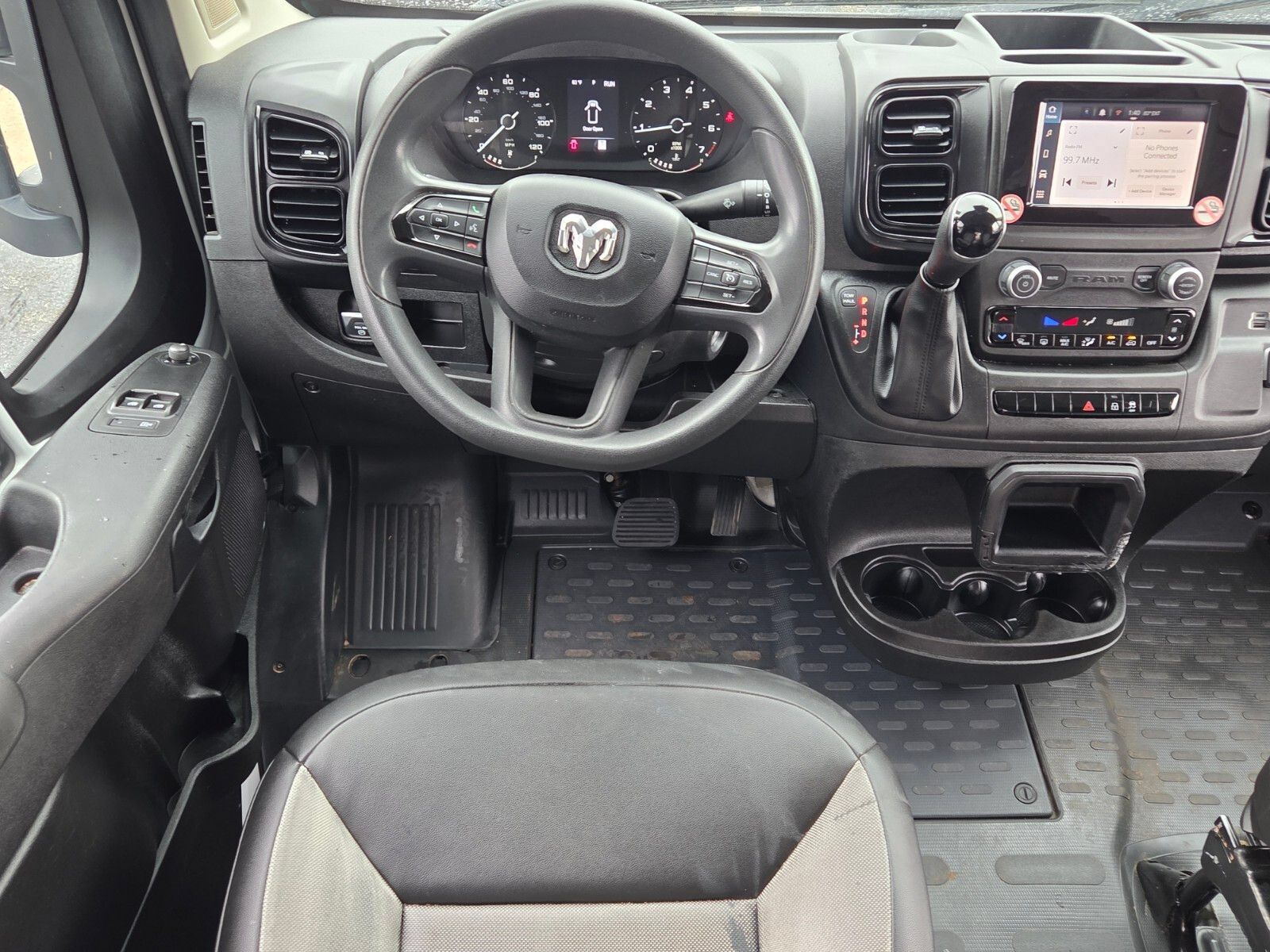 Used 2023 RAM ProMaster 2500 FWD image 10
