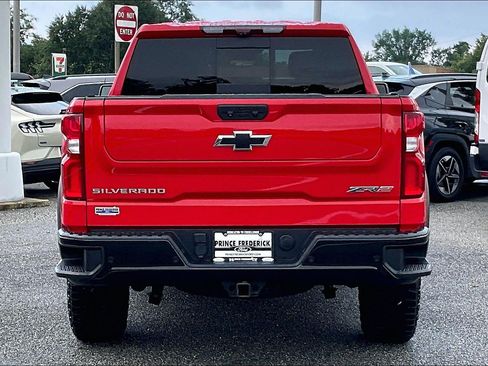 Used 2022 Chevrolet Silverado 1500 ZR2 w/ Technology Package AWD/4WD image 4
