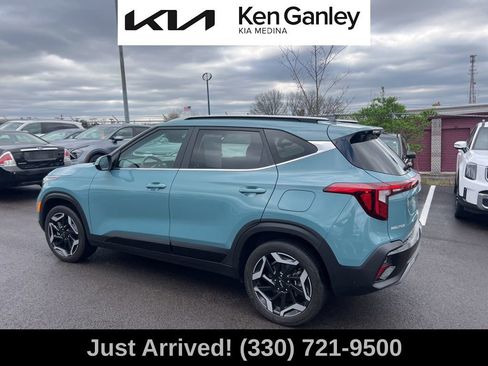 Certified 2024 Kia Seltos SX w/ SX Sunroof Package AWD/4WD image 8