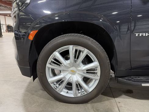 Used 2023 Chevrolet Tahoe High Country AWD/4WD image 34