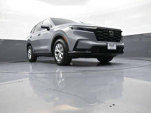 Used 2025 Honda CR-V LX image 27