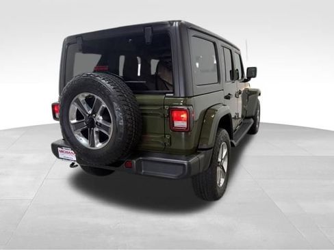 Used 2020 Jeep Wrangler Unlimited Sahara w/ Cold Weather Group AWD/4WD image 7