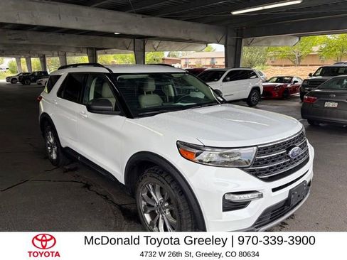 Used 2020 Ford Explorer XLT w/ Equipment Group 202A AWD/4WD image 3