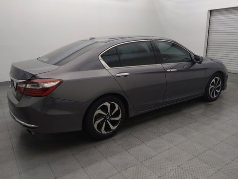 Used 2017 Honda Accord EX-L image 10