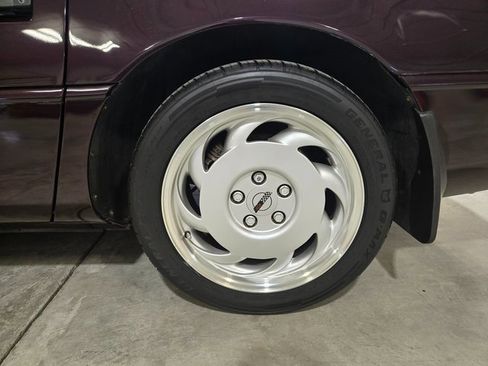 Used 1992 Chevrolet Corvette Coupe image 33