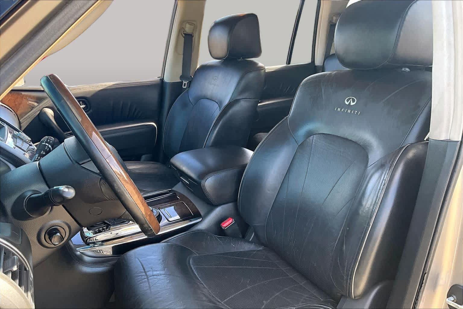 Used 2012 INFINITI QX56 4WD w/ Deluxe Touring Pkg image 7