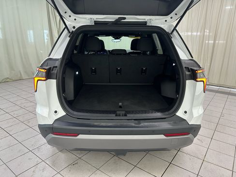 Certified 2025 Chevrolet Equinox LT w/ Safety and Technology Package FWD image 8
