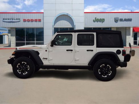 Used 2024 Jeep Wrangler Rubicon w/ Technology Group image 3