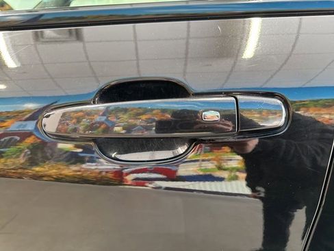 Used 2022 Chevrolet Equinox RS w/ RS Leather Package AWD/4WD image 16
