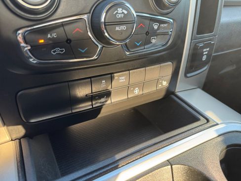 Used 2018 RAM 1500 Outdoorsman AWD/4WD image 21