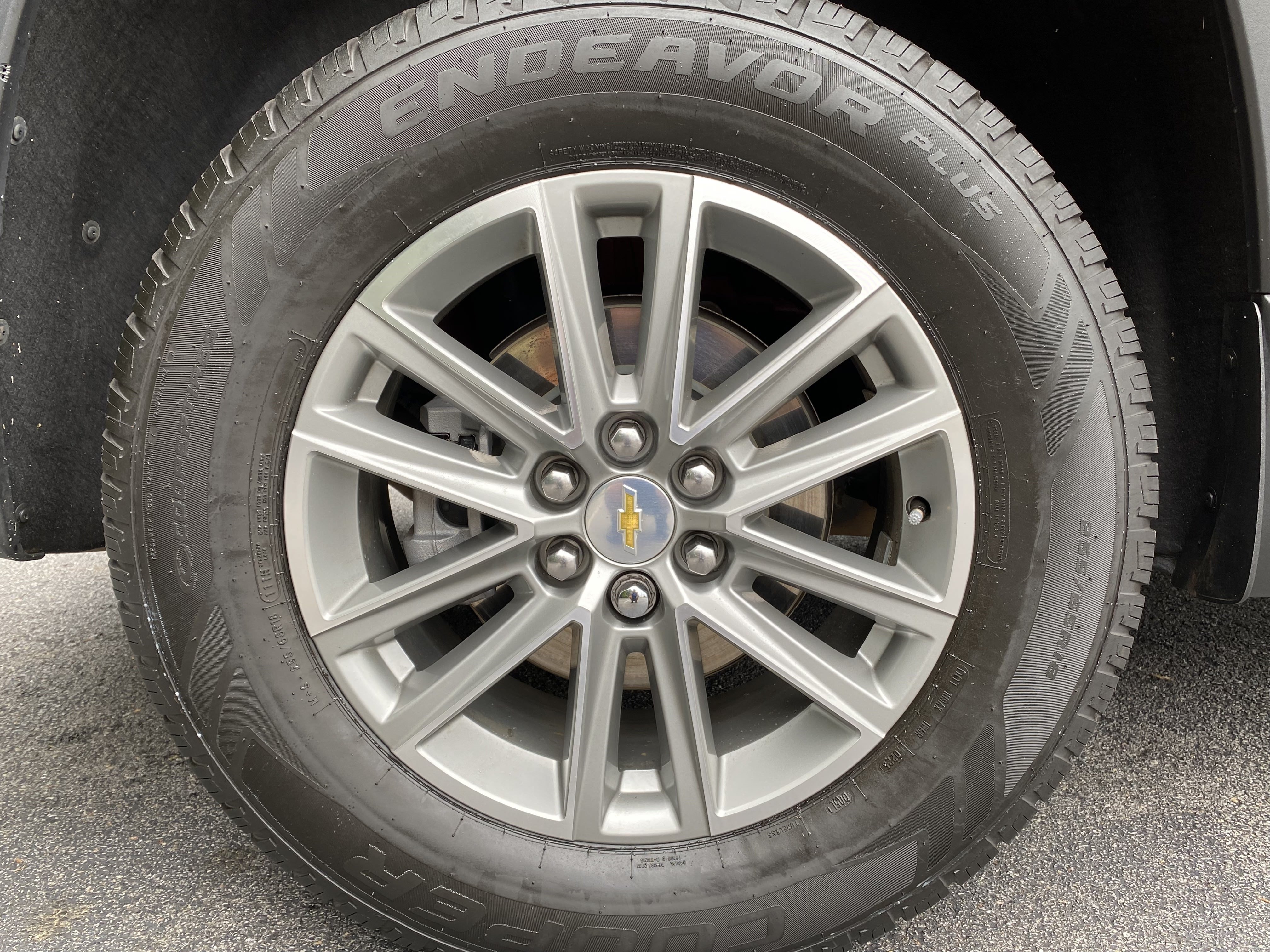 Used 2023 Chevrolet Traverse LT FWD image 40