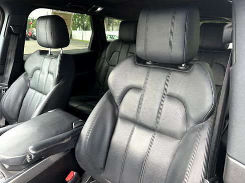 Used 2016 Land Rover Range Rover Sport SE image 25