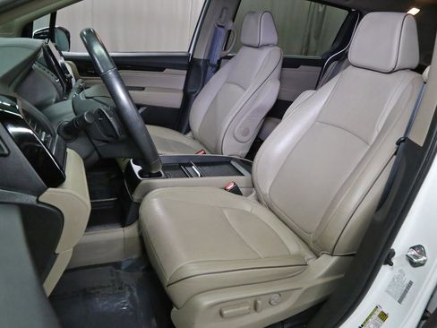 Certified 2023 Honda Odyssey Elite image 4