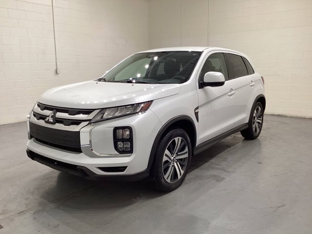 Used 2025 Mitsubishi Outlander Sport ES AWD/4WD image 3