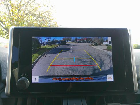 Used 2023 Toyota RAV4 LE image 25