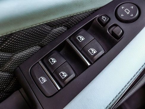 Used 2021 BMW X5 M w/ Competition Package image 10