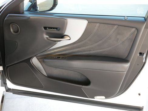 Used 2024 Lexus LS 500 F Sport image 12