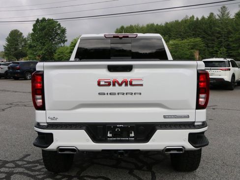 Used 2025 GMC Sierra 1500 Elevation w/ Elevation Premium Package AWD/4WD image 4