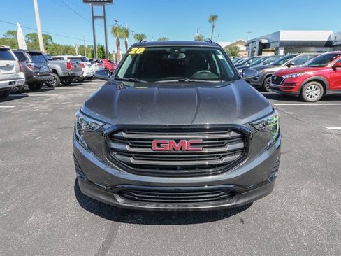 Used 2020 GMC Terrain SLE w/ Driver Convenience Package image 2
