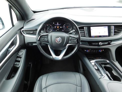 Used 2024 Buick Enclave Premium image 14
