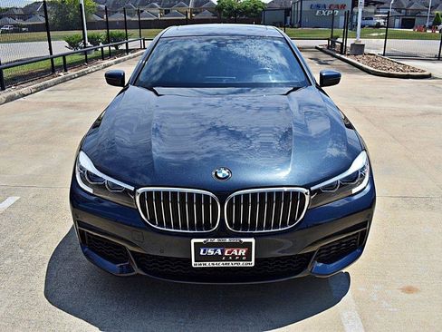 Used 2019 BMW 740i w/ Executive Package RWD image 12