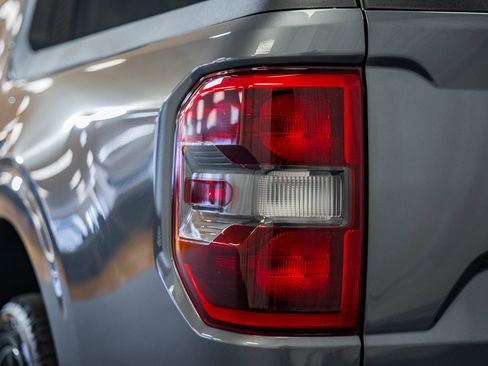 Certified 2026 Ford Maverick Lariat w/ Black Appearance Package image 7