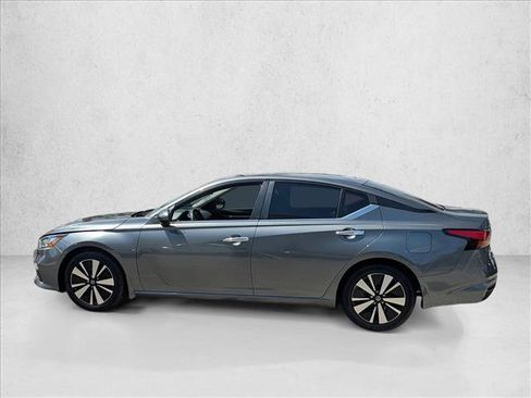 Used 2021 Nissan Altima 2.5 SV FWD image 9