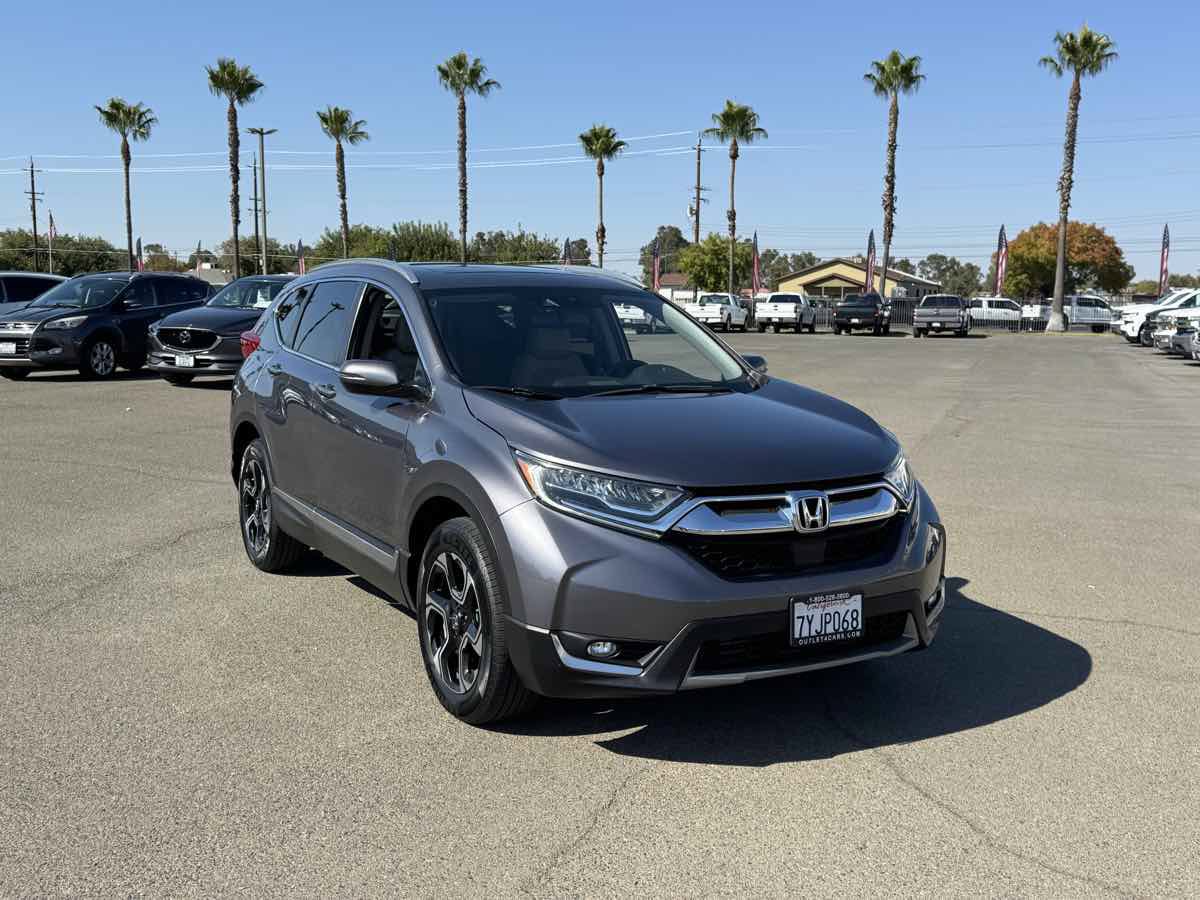 Used 2017 Honda CR-V Touring image 3