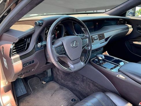 Used 2018 Lexus LS 500 w/ Luxury Package RWD image 14