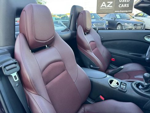 Used 2014 Nissan 370Z Touring w/ Sport Package RWD image 28