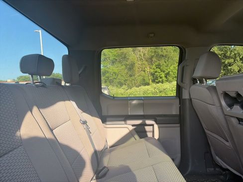 Used 2022 Ford F250 XLT w/ Black Appearance Package AWD/4WD image 12