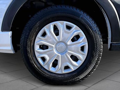 Used 2024 Ford Transit 350 XLT image 11