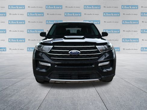 Used 2020 Ford Explorer XLT w/ Equipment Group 202A AWD/4WD image 2