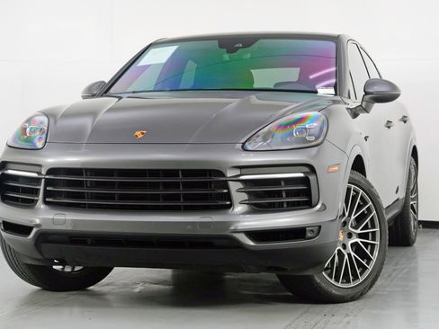 Used 2023 Porsche Cayenne Coupe AWD/4WD image 3