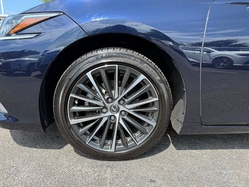 Used 2024 Lexus ES 350 w/ Premium Package FWD image 24
