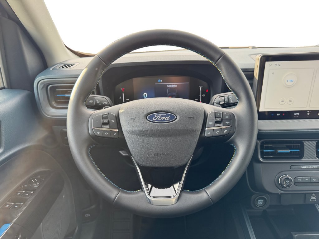 Used 2026 Ford Maverick Lobo AWD/4WD image 12