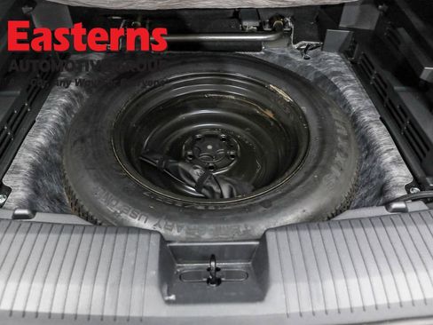 Used 2021 Nissan Rogue SV w/ Premium Package image 24