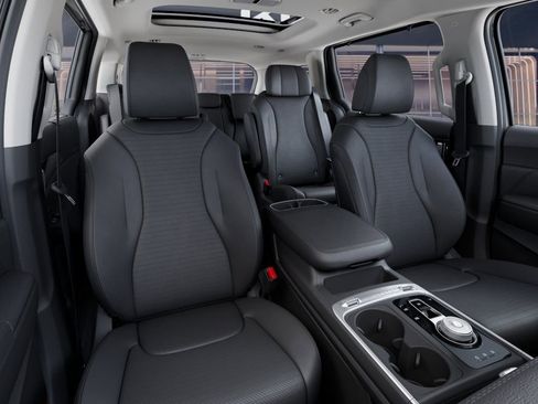 New 2026 Kia Carnival SX Prestige FWD image 18