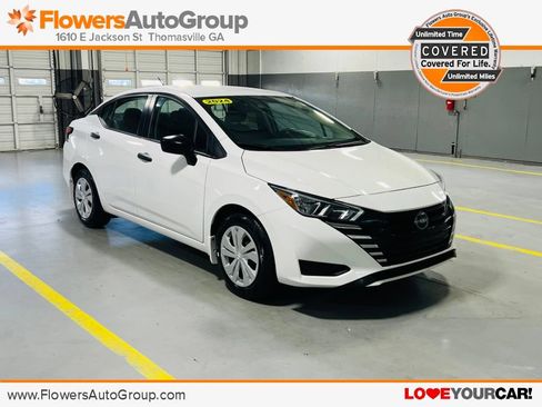 Used 2024 Nissan Versa S w/ Trunk Package FWD image 1
