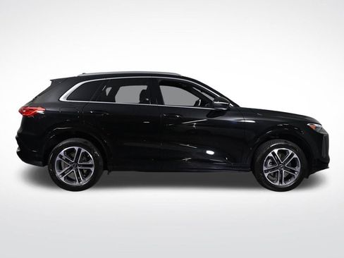 Used 2025 Audi Q5 Premium w/ Convenience Package AWD/4WD image 6