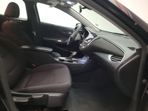 Used 2022 Chevrolet Malibu LT FWD image 21