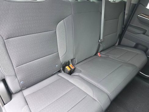 New 2026 GMC Sierra 1500 SLE image 22