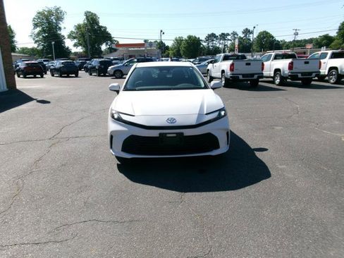 Used 2025 Toyota Camry LE FWD image 3