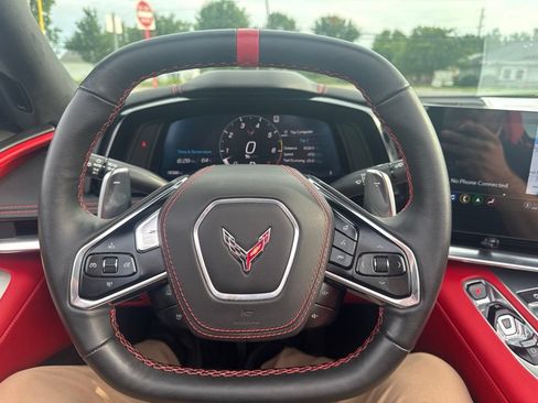 Used 2021 Chevrolet Corvette Stingray Premium Conv w/ Z51 Performance Package RWD image 21